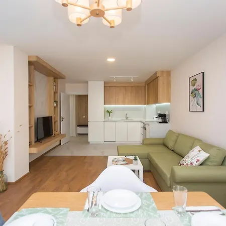 Brand New One Bedroom Zenit 6 Apartment