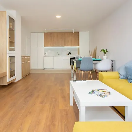 Brand New One Bedroom Zenit 6 *