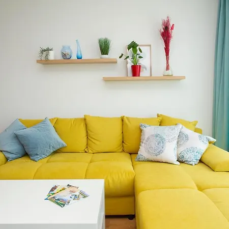 Brand New One Bedroom Zenit 6 ブルガス