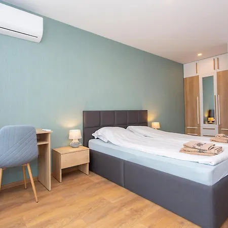 Brand New One Bedroom Zenit 6 ブルガス